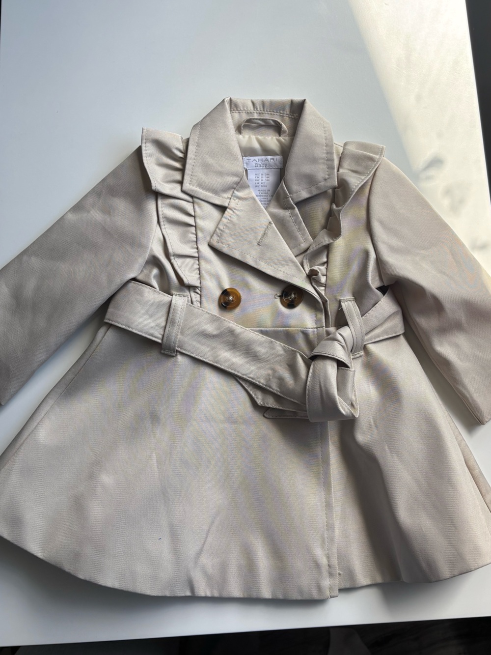 Baby tahari belted trench coat excellent condition tried on never worn